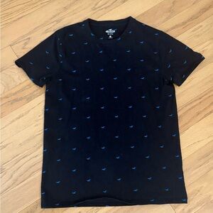 Hollister Black and Blue Short Sleeve Tee Mens Medium
